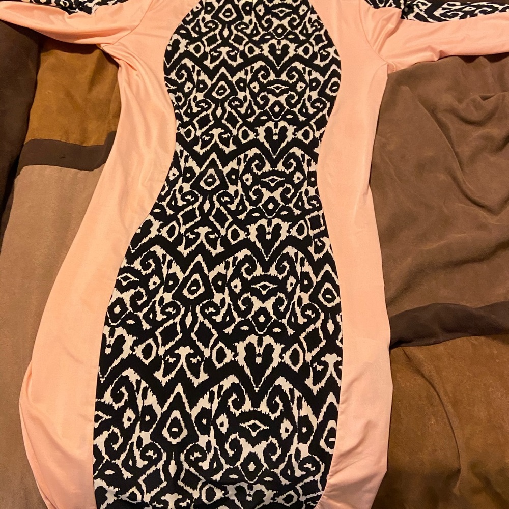 Coral print body on dress